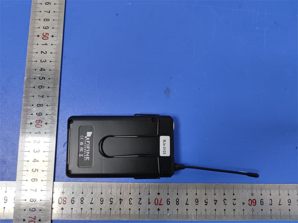 Wireless Microphone - FCC ID 2ANTE-FIFINEMIC05 - ShenZhen XUNWEIJIA Technology Development LTD