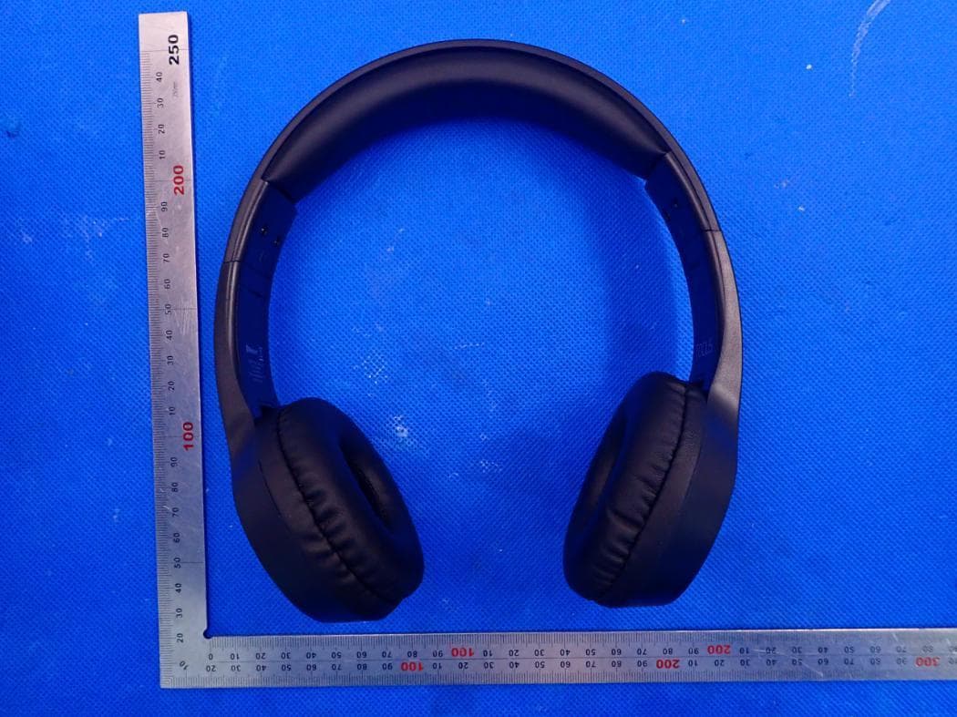 Focus Wireless On-Ear Headphone - FCC ID 2ANVW-MA-1525 - Zeeva Electronics Private Limited (2)