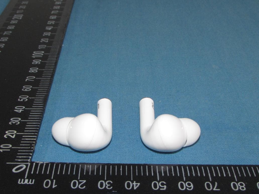 True wireless Earphones - FCC ID 2ANVW-MA-3000 - Zeeva Electronics Private Limited (5)