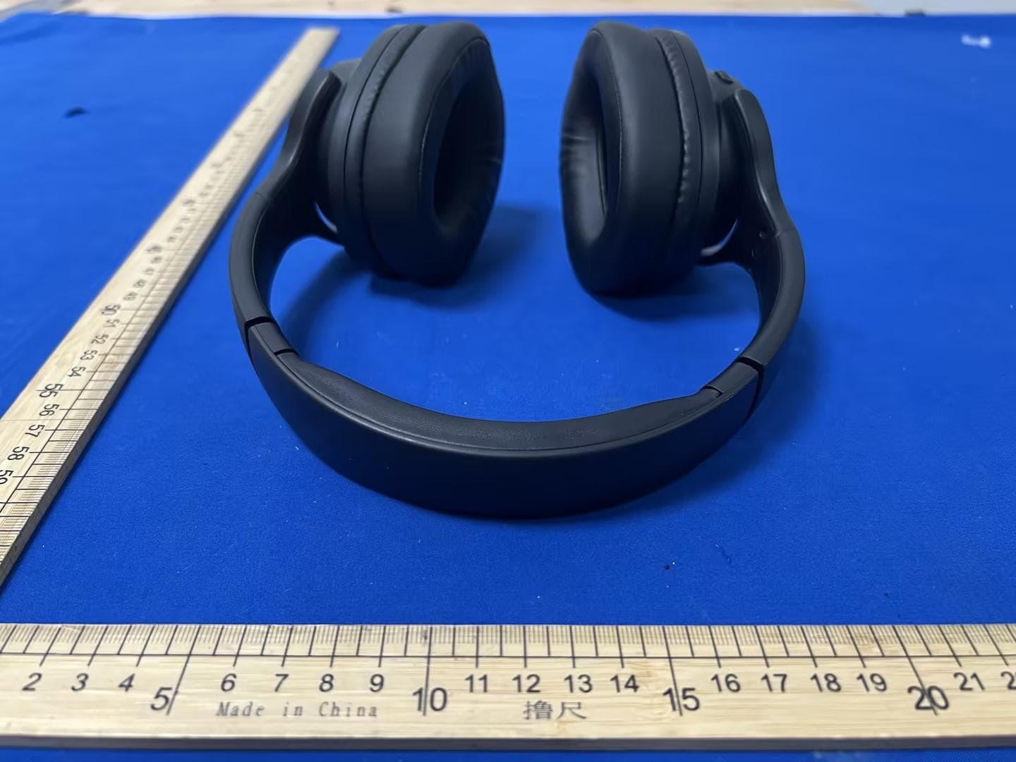 Wireless Headphones - FCC ID 2ANYH-MUKEH01 - Shenzhen Muke Technology Co.,Ltd (2)
