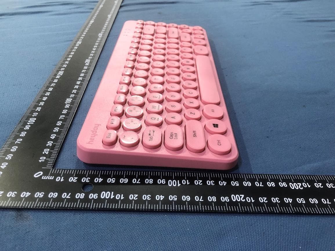 Wireless keyboard - FCC ID 2AO23-BGK02 - Chug, Inc. (3)