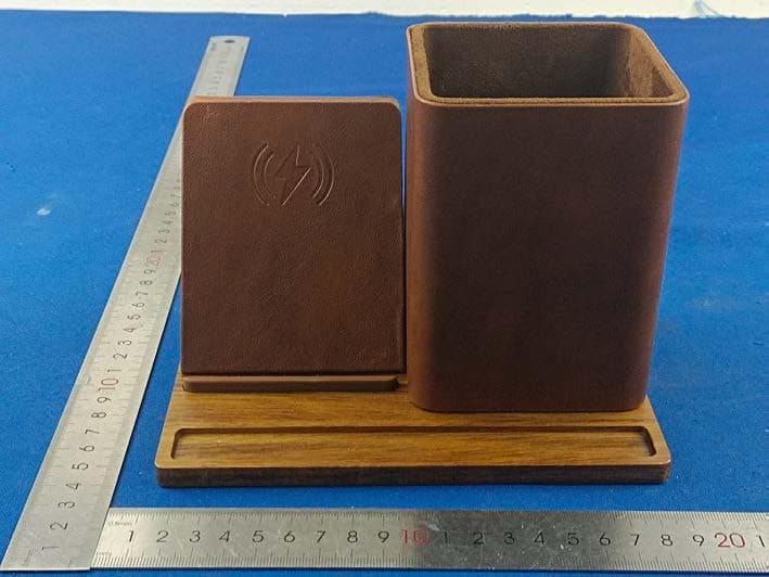 Desk Organizer with Wireless Charging Pencil Cup - FCC ID 2AO23-DO2W - Chug, Inc. (4)