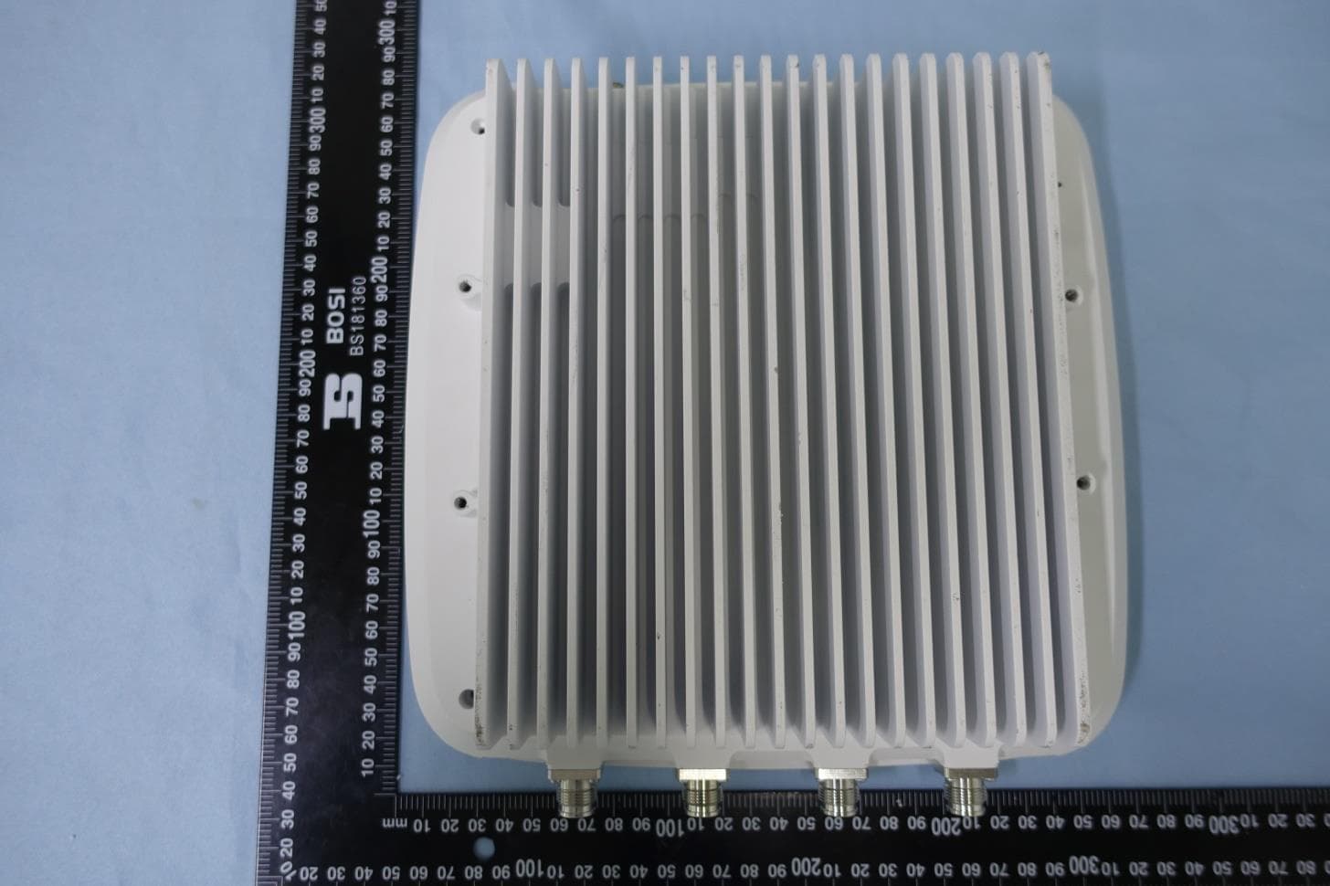 Apex Enterprise Femto cell (E-Femto) (B4/B13/B66 Plus N48/N77) - FCC ID 2AO385G2101-48 - Casa Systems, Inc.