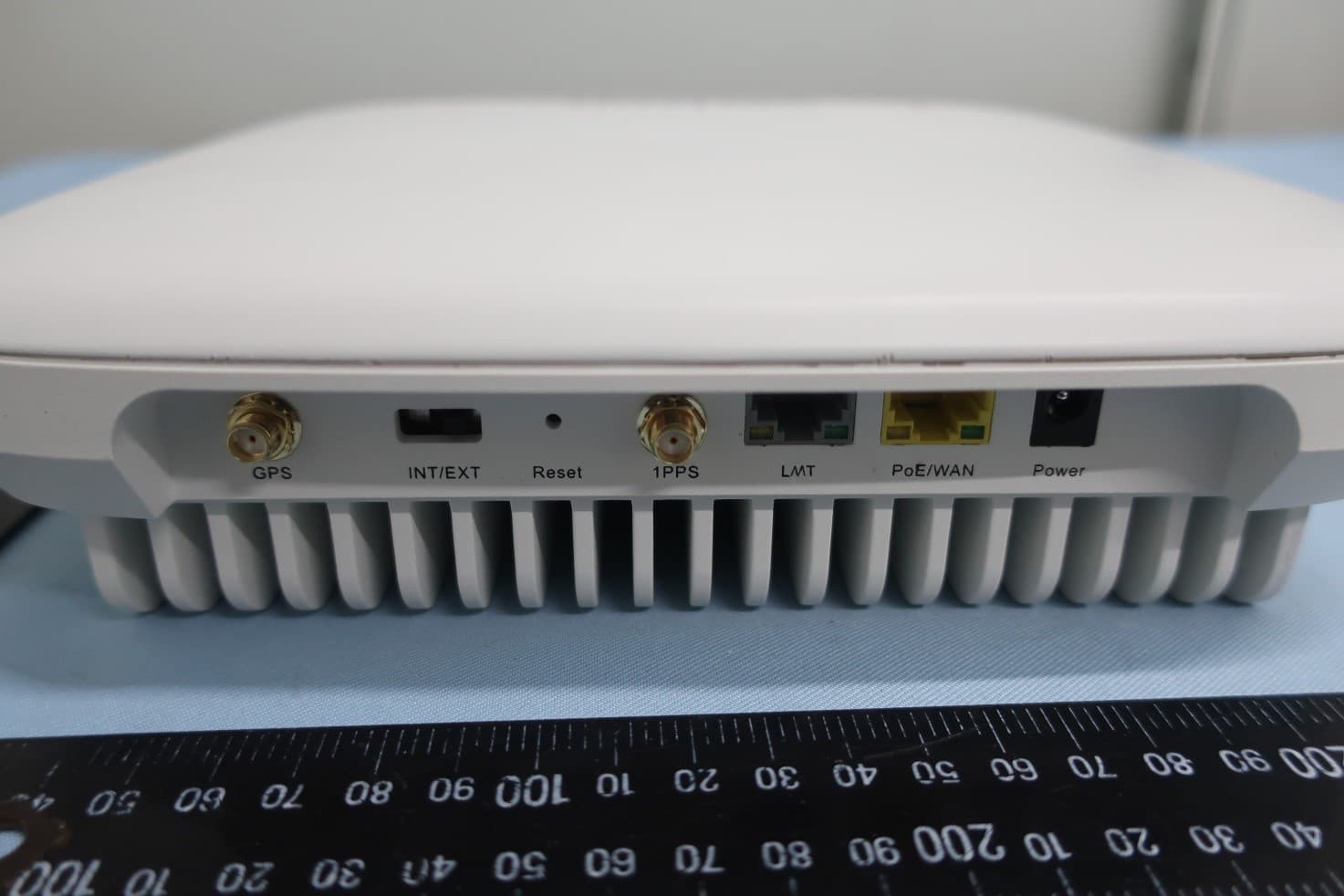 Apex Enterprise Femto cell (E-Femto) (B4/B13/B66 with LAA) - FCC ID 2AO38LTE2004-04 - Casa Systems, Inc. (5)