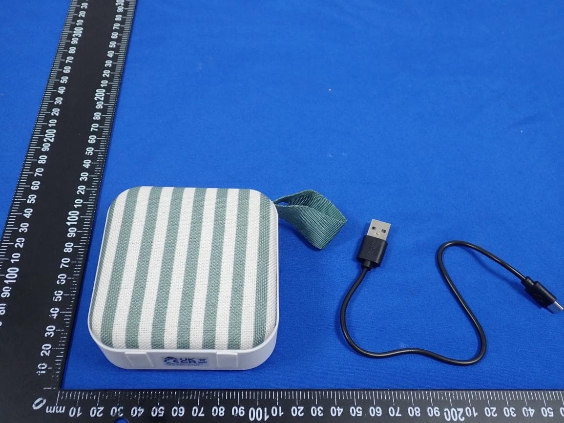 Portable Travel Speaker - FCC ID 2AO47-S41TSOLI - Shenzhen Kingstar Industrial Co., Ltd. (2)