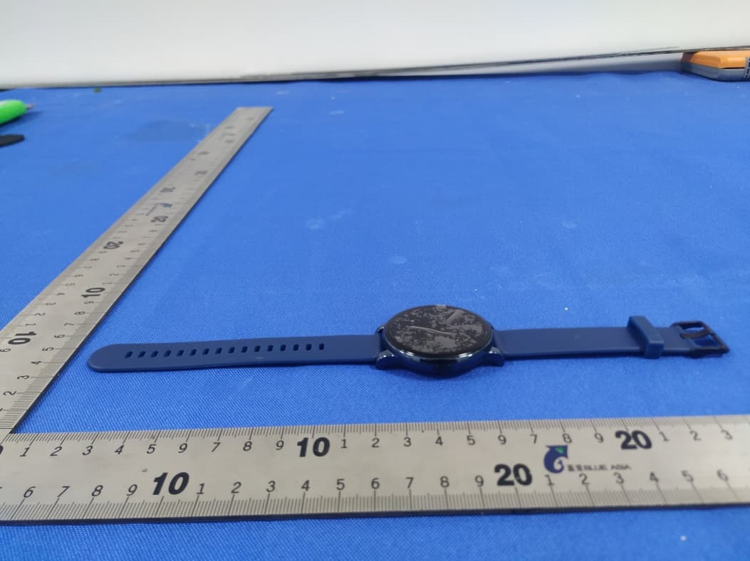 TRUE WIRELESS STEREO EARPHONES - FCC ID 2AO58-B37 - Shenzhen Berace Technology Co., Ltd. (5)