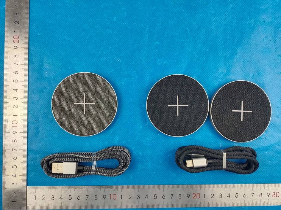 Wireless Charging Pad - FCC ID 2AO5W-CHARGE50 - SACKit ApS