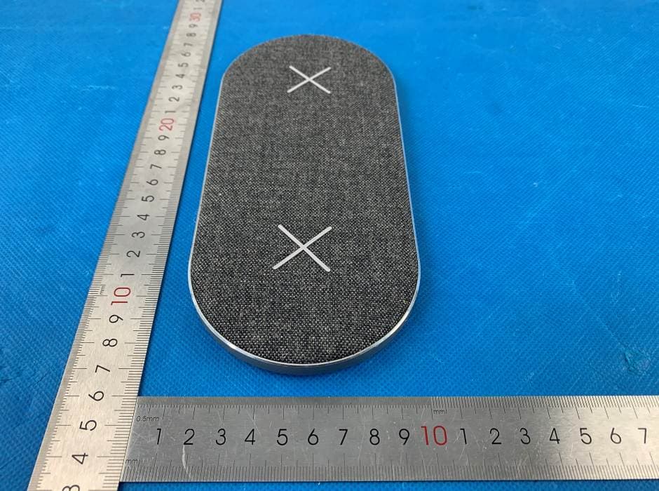 Dual Wireless Charging Pad - FCC ID 2AO5W-CHARGEITDD - SACKit ApS (5)