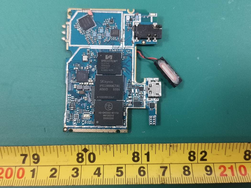 3G Smart Phone - FCC ID 2AO6ZK506 - Epik One America Corporation (2)