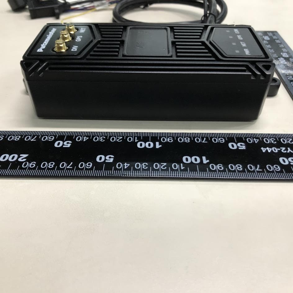 Vehicle Wireless Terminal Box with GSM, WCDMA, LTE, WIFI, Bluetooth and GNSS - FCC ID 2AO7J-LI1520 - ROOTCLOUD TECHNOLOGY CO.,LTD (5)