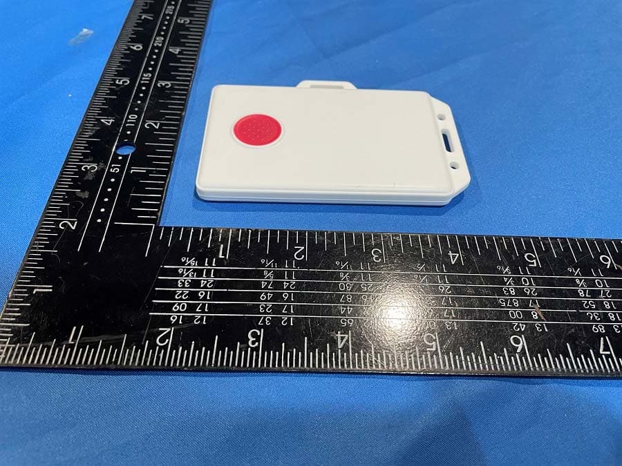 Smart Wearable Badge - FCC ID 2AO94-B2 - MOKO TECHNOLOGY LIMITED