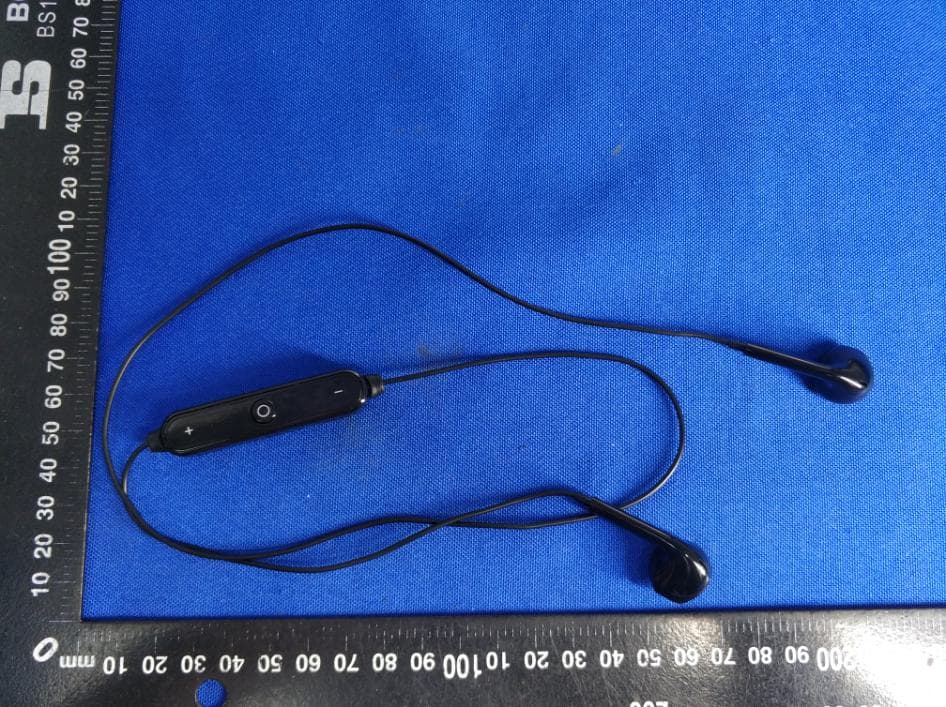 BT Earbuds - FCC ID 2AO9P-MUZ3003 - Elita International Limited (2)