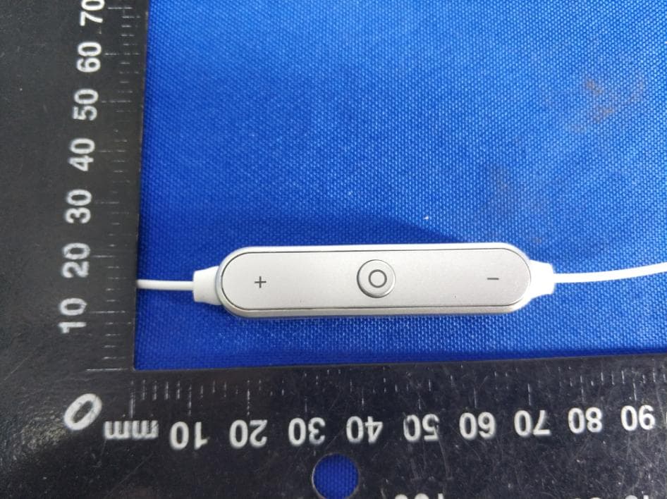 BT Earbuds - FCC ID 2AO9PVZ40028BT - Elita International Limited (4)