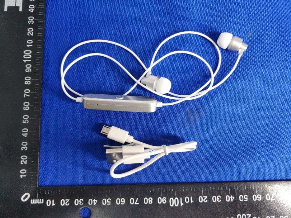 BT Earbuds - FCC ID 2AO9PVZ40028BT - Elita International Limited