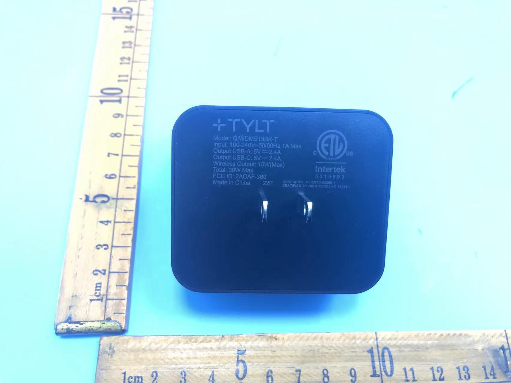 Wireless Charger - FCC ID 2AOAF-360 - TYLT, inc.
