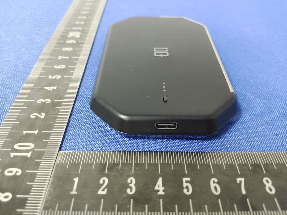 MAGSAFE COMPATIBLE WIRELESS CHARGER+STAND - FCC ID 2AOAF-741 - TYLT, inc. (3)