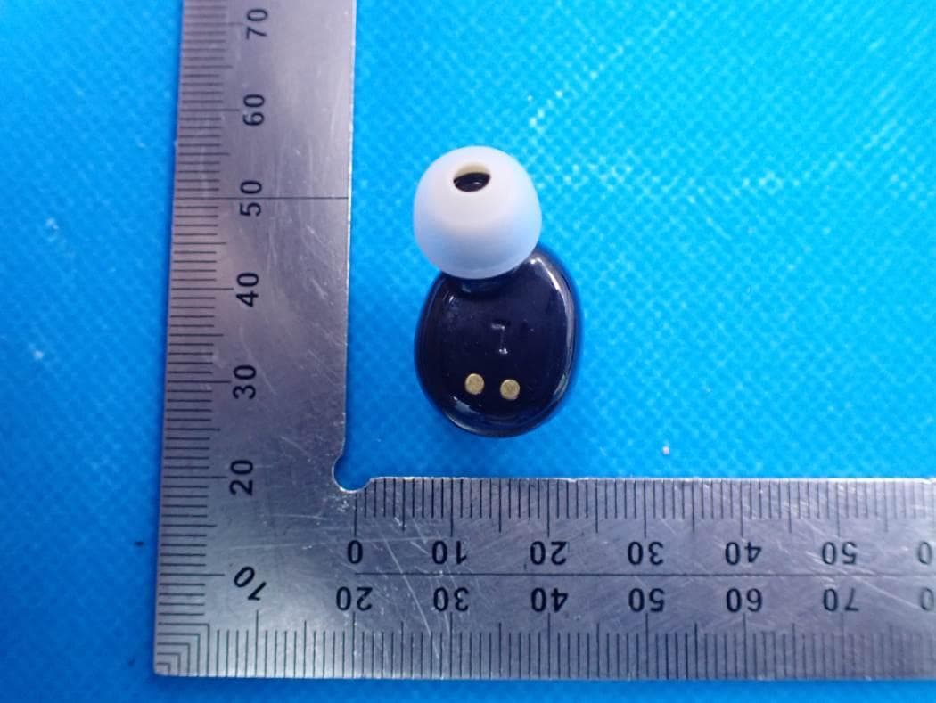 Bluetooth True Wireless Stereo Earbuds - FCC ID 2AOEC-T31 - Shenzhen Yanhuizhongchuang Electronics Co., Ltd (4)