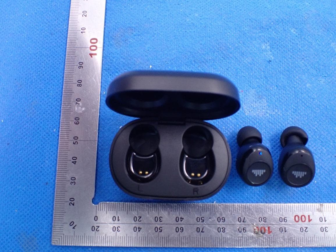 Bluetooth True Wireless Stereo Earbuds - FCC ID 2AOEC-T33 - Shenzhen Yanhuizhongchuang Electronics Co., Ltd (4)