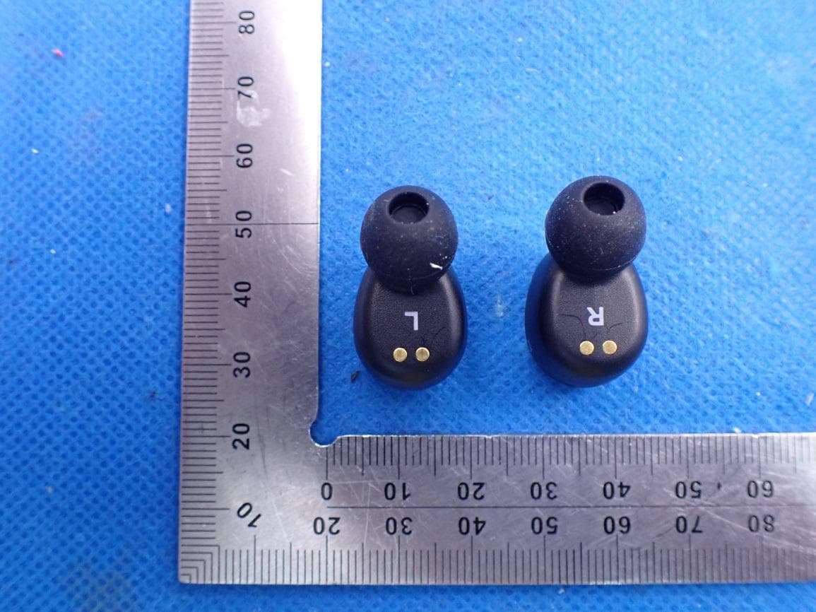 Bluetooth True Wireless Stereo Earbuds - FCC ID 2AOEC-T33 - Shenzhen Yanhuizhongchuang Electronics Co., Ltd (5)