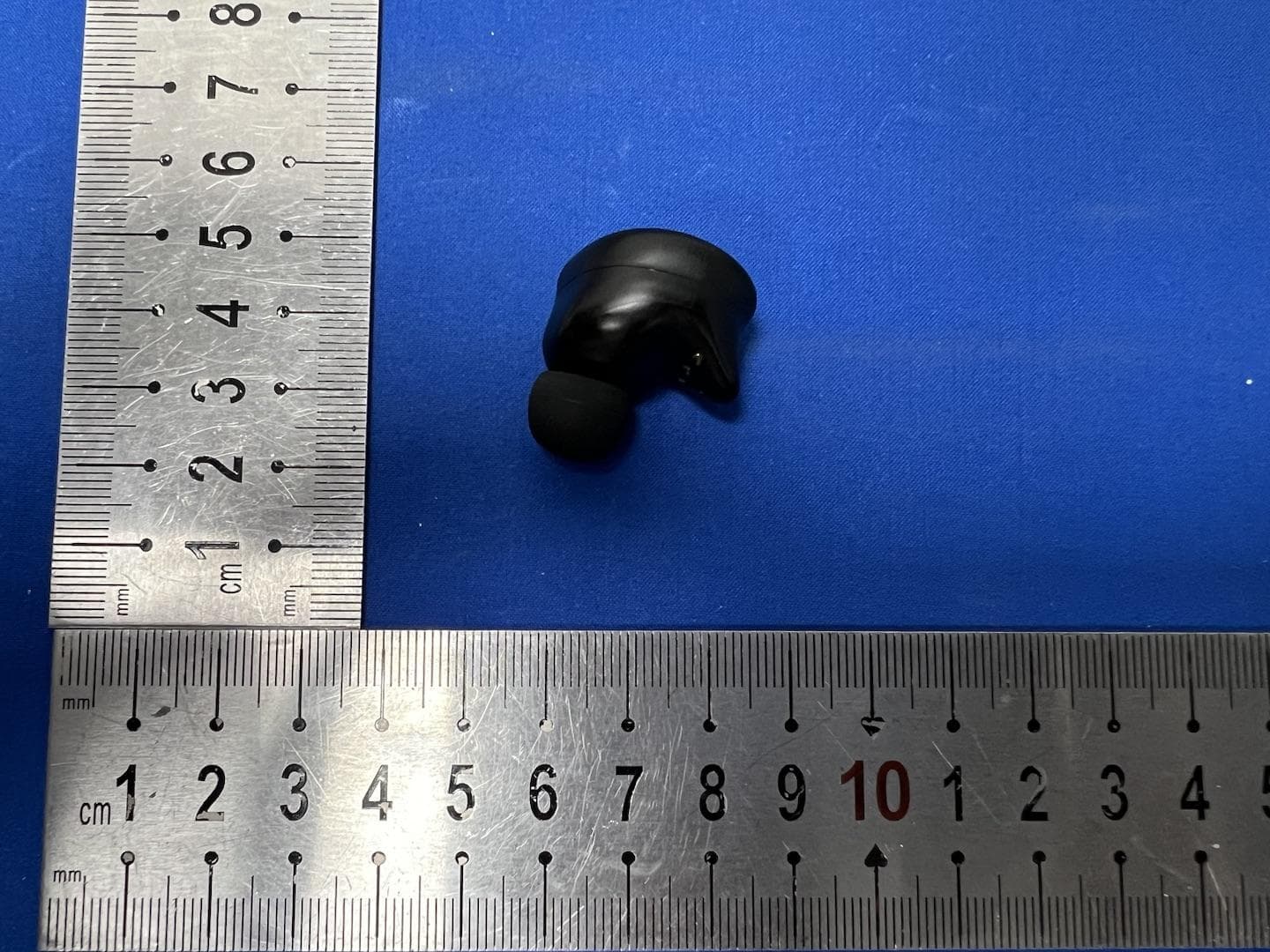 Headphone - FCC ID 2AOHIM-L-B-L - METERS MUSIC LTD