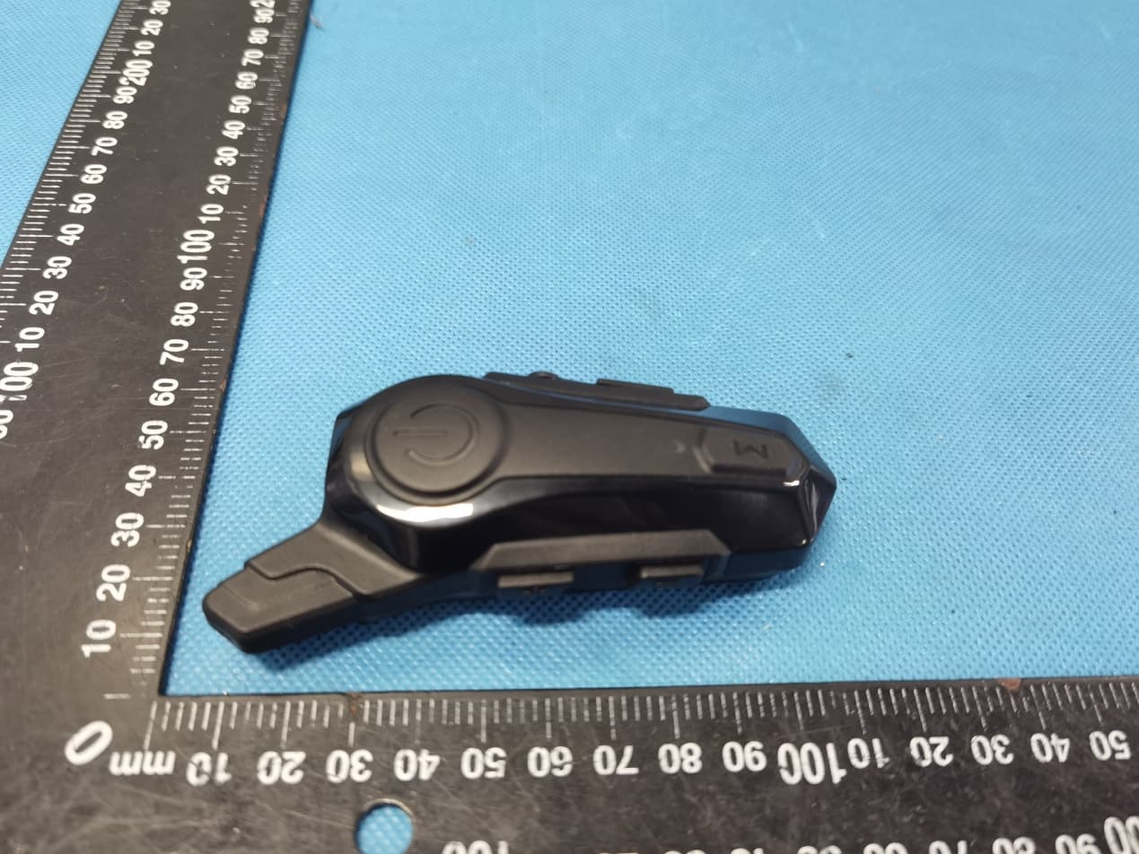 Motorcycle Wireless Earphone - FCC ID 2AOHU-E1 - Shenzhen Weile Electronics Co., Ltd. (4)