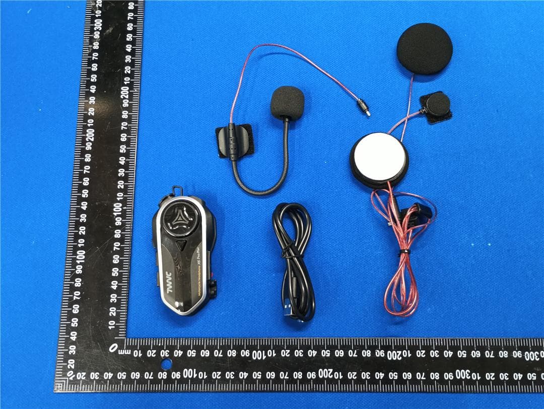 Riding helmet headset - FCC ID 2AOHU-X6PROMAX - Shenzhen Weile Electronics Co., Ltd.