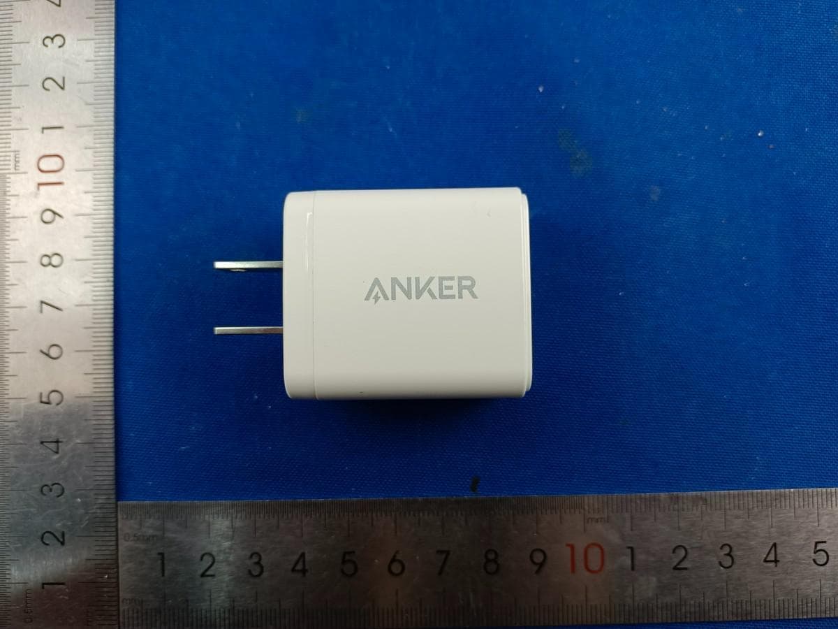 Anker MagGo Wireless Charger  (Stand) - FCC ID 2AOKB-A25X1 - Anker Innovations Limited (3)