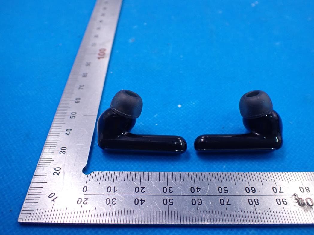 Wireless Headphone - FCC ID 2AOKB-A3933L - Anker Innovations Limited (5)