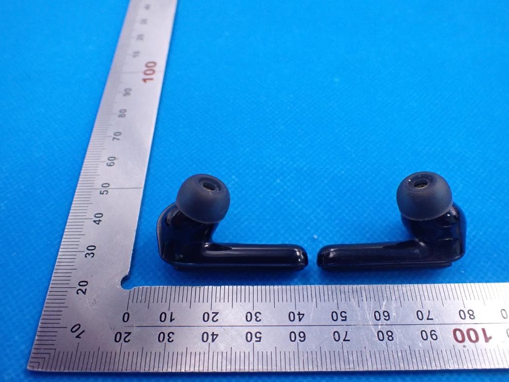 Wireless Headphone - FCC ID 2AOKB-A3939R - Anker Innovations Limited (5)