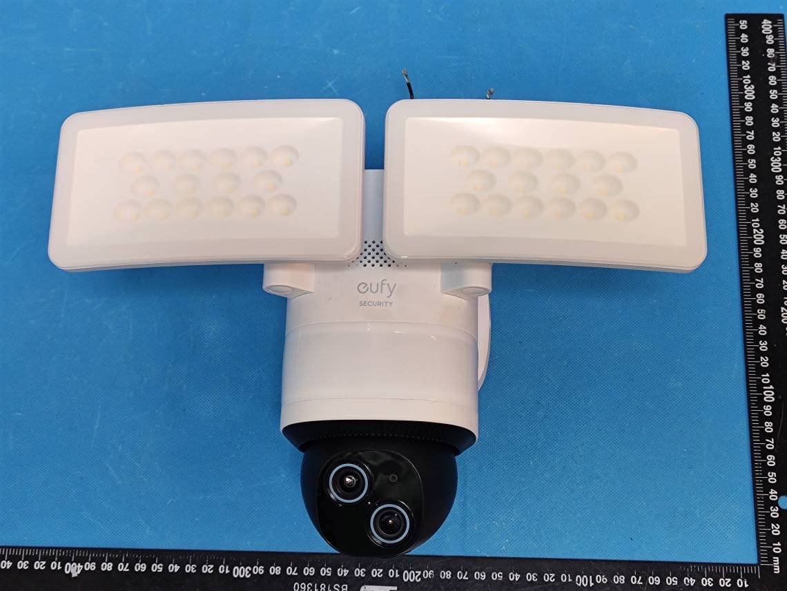 Floodlight Cam E340 - FCC ID 2AOKB-T8425 - Anker Innovations Limited (4)