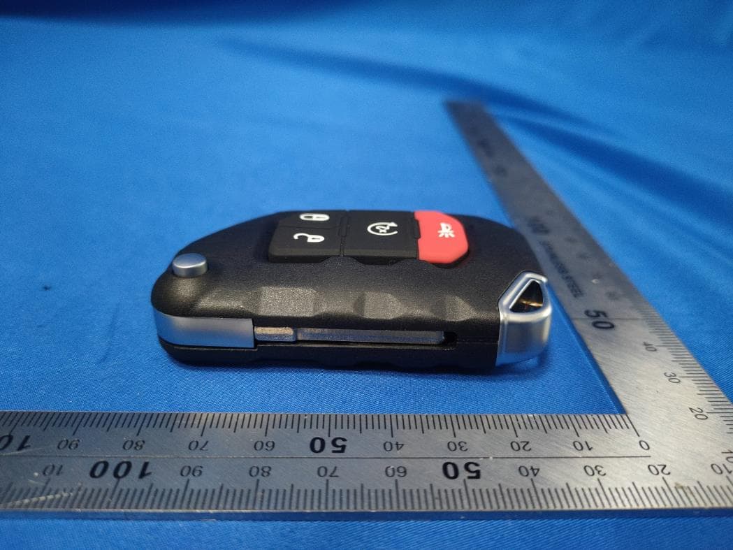 Smart key - FCC ID 2AOKM-CYV16 - Remote Tech LLC (3)