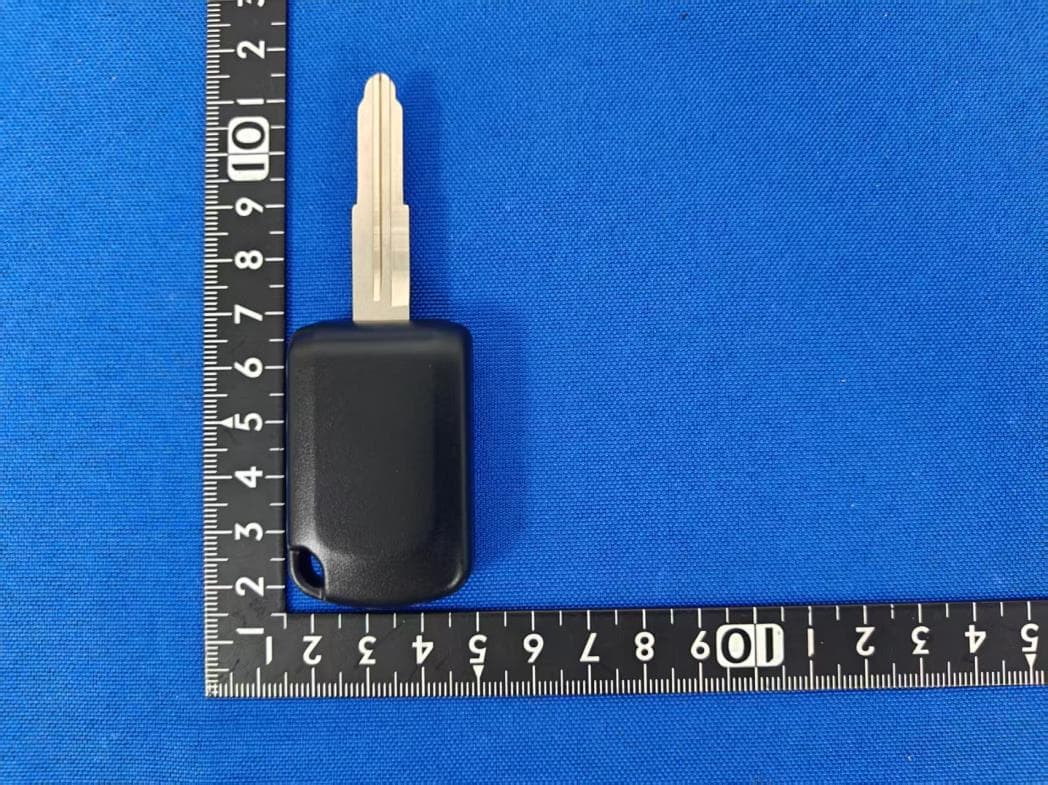 Keyless Transmitter - FCC ID 2AOKM-MTV4B - Remote Tech LLC (2)