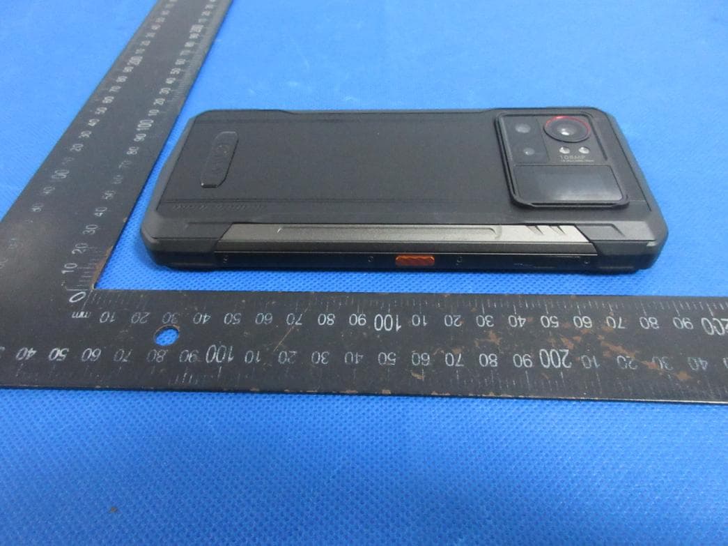 Smartphone - FCC ID 2AOKUCYBERX - SHENZHEN TUGAO INTELLIGENT CO.,LTD (5)