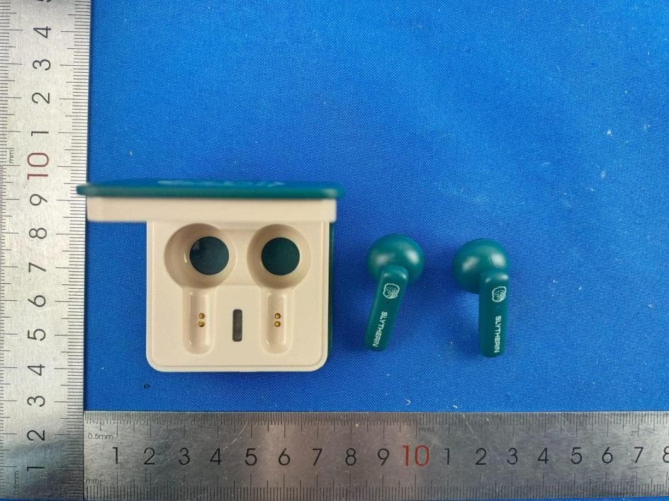 Harry Potter Book-Style TWS Wireless Earphones - FCC ID 2AOKX-HP02 - Shenzhen Swetz Sound Technology Co., Limited (3)
