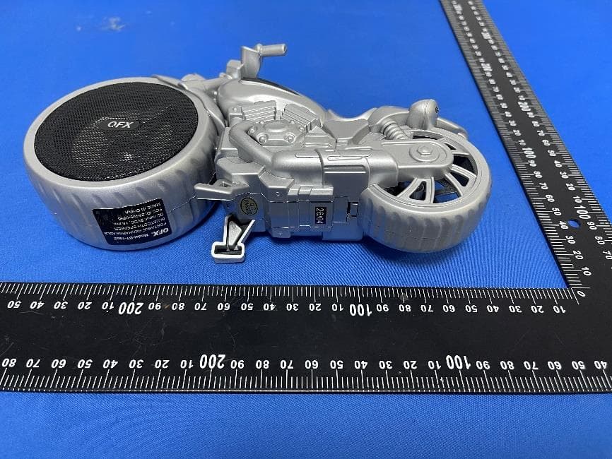 Bluetooth speaker - FCC ID 2AOMX-BT-1952 - QFX Inc.