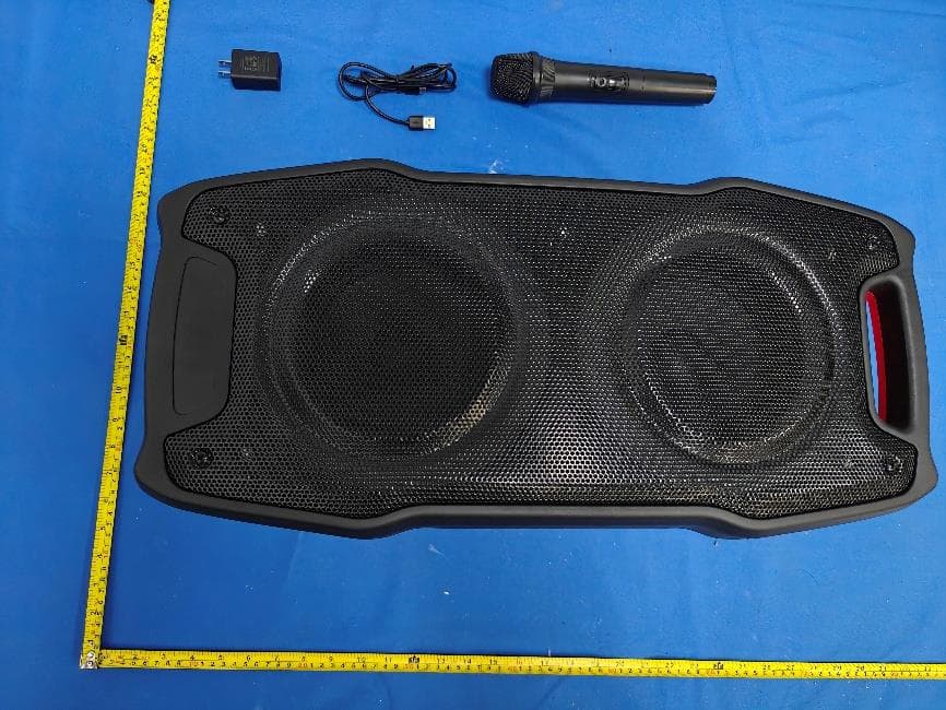 Party speaker - FCC ID 2AOMX-PBX-267 - QFX Inc. (2)