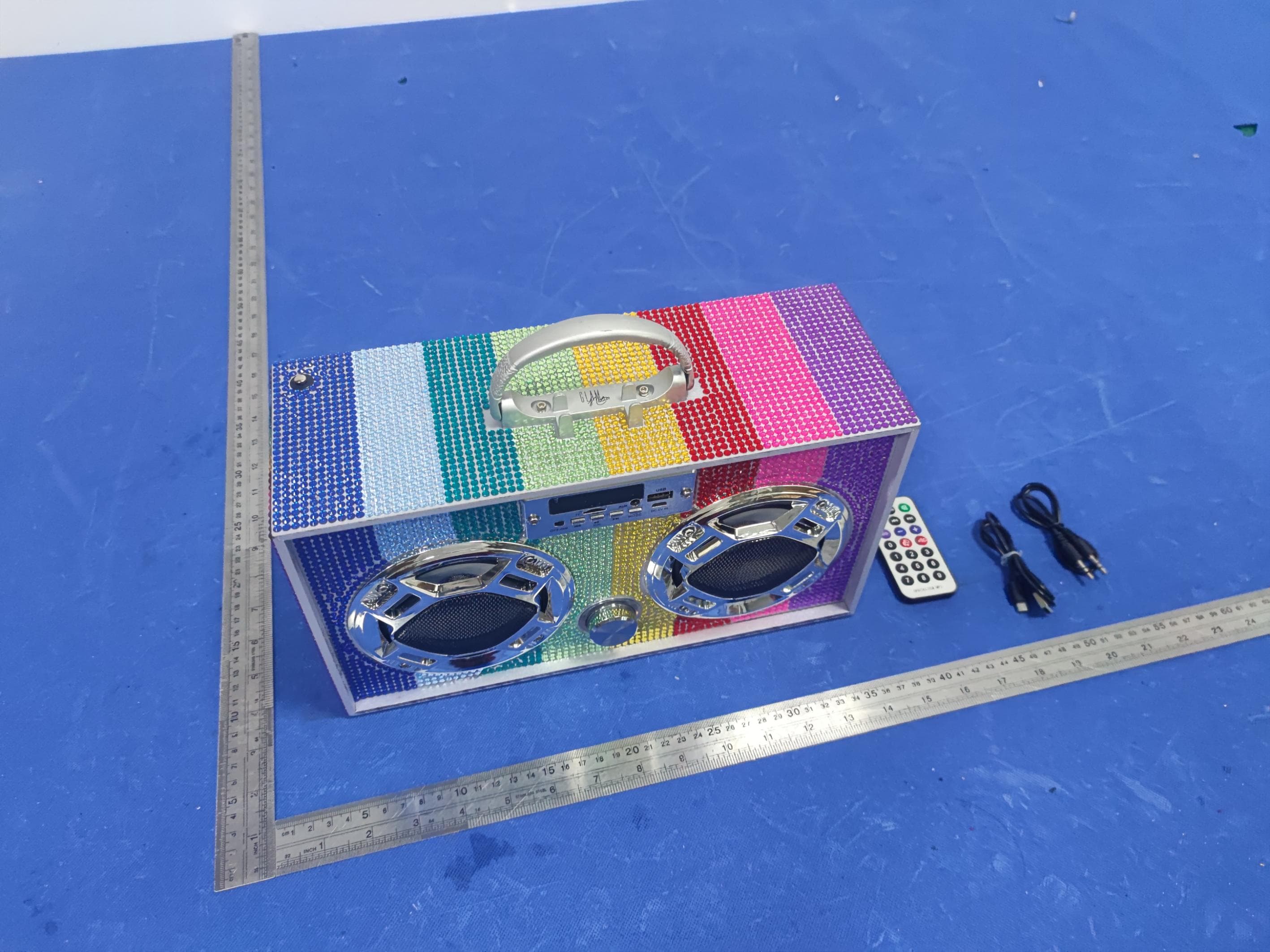 BLING SPEAKER - FCC ID 2AON7-8738 - TZUMI Electronics,LLC (3)