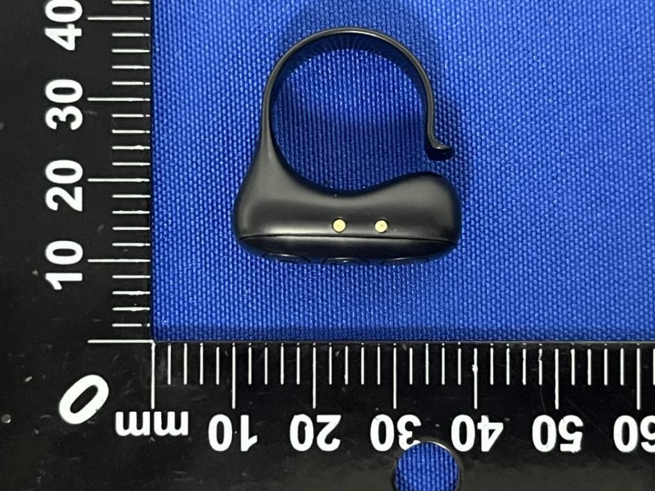 POWER PLAY HIGH TECH SMART RING - FCC ID 2AON7-8972 - TZUMI Electronics,LLC (4)