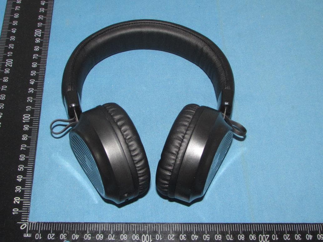 Bluetooth Headphone - FCC ID 2AON7-RH08 - TZUMI Electronics,LLC