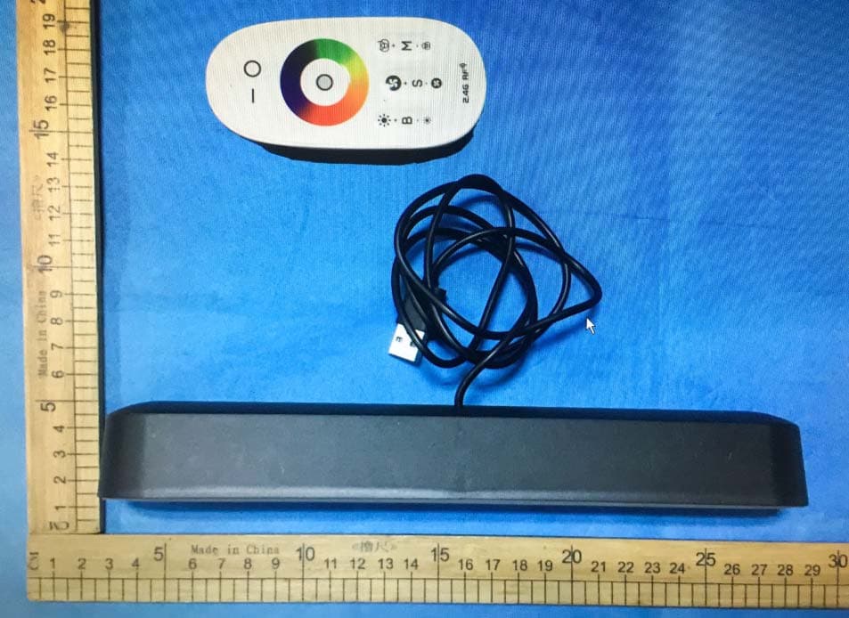 AURA LED LIGHT - FCC ID 2AON76788 - TZUMI Electronics,LLC