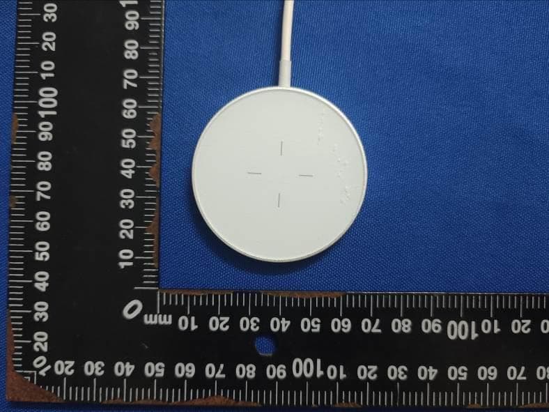 Magnetic wireless charger - FCC ID 2AONA-WX06610-A - Shenzhen Pilot Technology Co., Ltd (2)