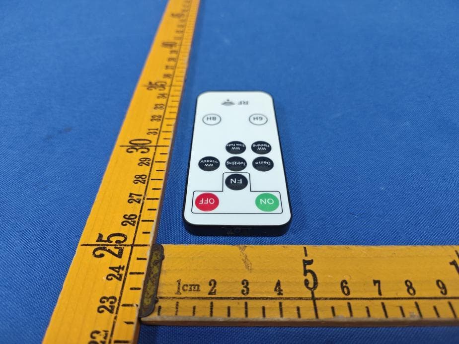 RF Remote Control used for Christmas trees, wreaths or garlands - FCC ID 2AOPF-433-5 - Terry Electronics Technology Company Limited (3)