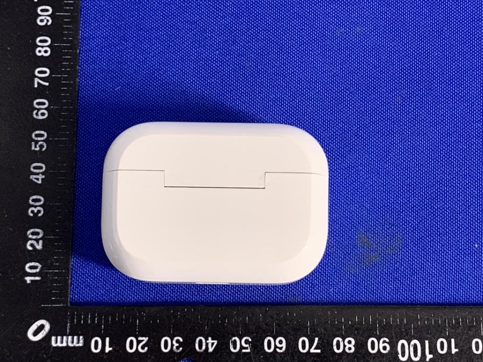 True wireless earbuds - FCC ID 2AOQKTWS-A3 - Shenzhen shengxingwang Precision Technology Co., Ltd. (3)