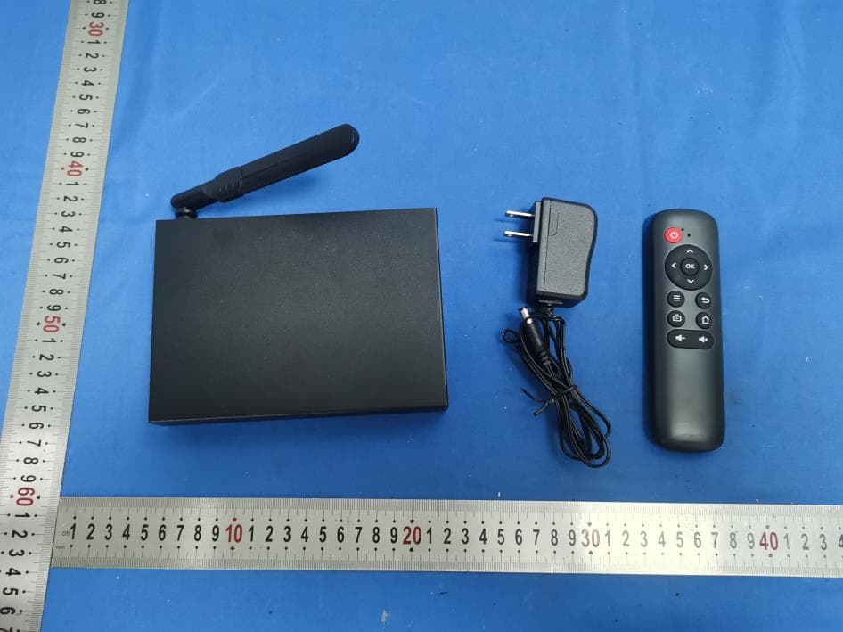 Digital Signage Player - FCC ID 2AOQN-YM08 - Shenzhen Lunzn Technology CO., Ltd. (4)