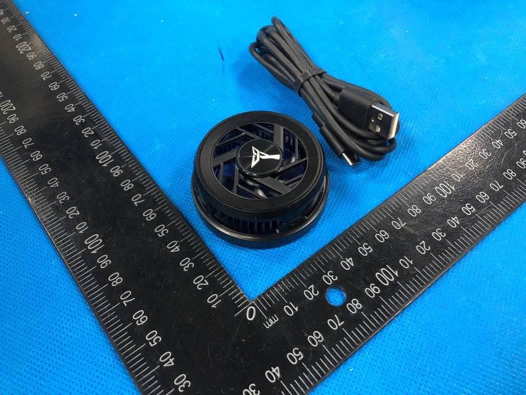 Flydigi Mobile Phone Cooling Fan B5 - FCC ID 2AORE-B5X - Shanghai Flydigi Electronics Technology Co., Ltd.