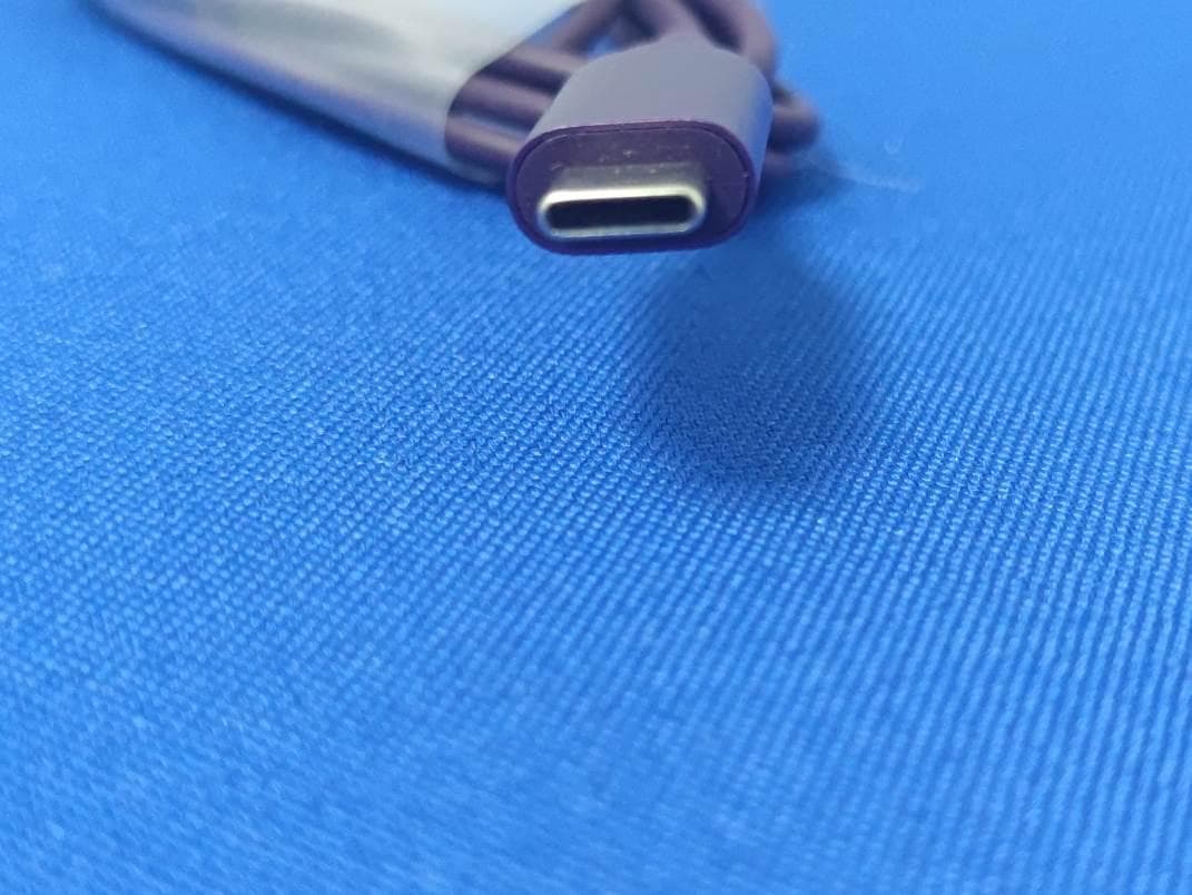 MAGNETIC WIRELESS CHARGER - FCC ID 2AOSUYW100-A - ShenZhen KaiXingHui Technology Co.,Ltd. (5)
