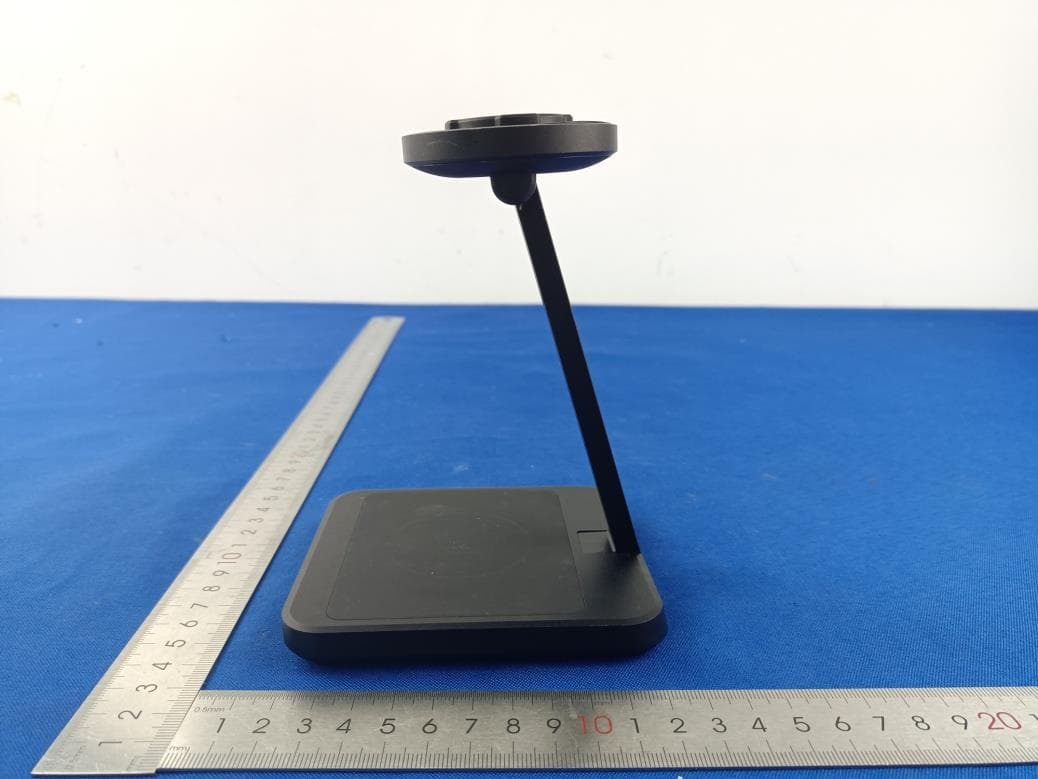 Quad Lock 2-in-1 Magnetic Desktop Wireless Charger - FCC ID 2AOU9-2DWC - Annex Products Pty Ltd (3)