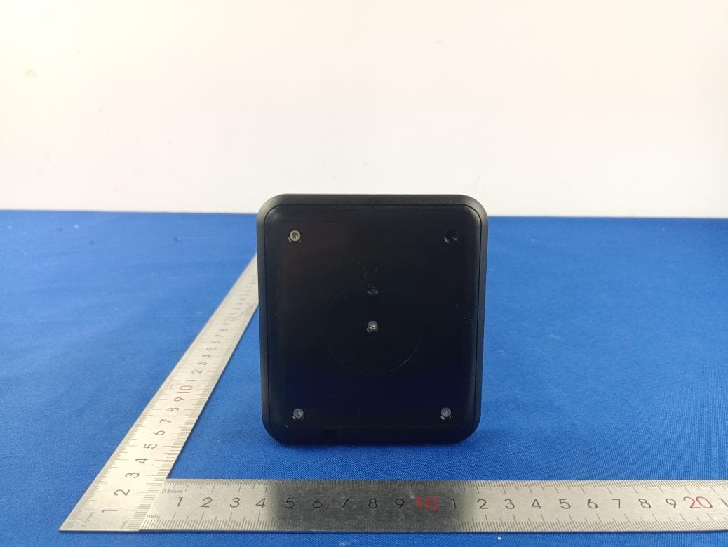 Quad Lock 2-in-1 Magnetic Desktop Wireless Charger - FCC ID 2AOU9-2DWC - Annex Products Pty Ltd (4)