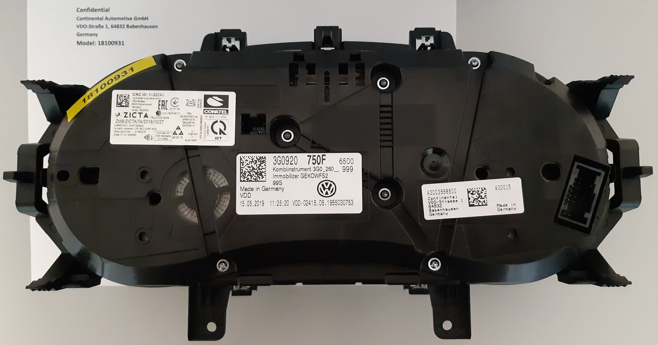 Instrument cluster with Immobilizer 18100931 - FCC ID 2AOUZ18100931 - Continental Automotive Technologies GmbH