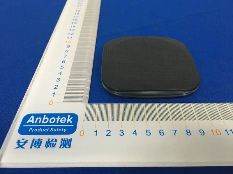 UNIVERSAL WIRELESS SQUARE CHARGING PAD - FCC ID 2AOV6-MP-132A - Shenzhen Minsuo Industrial Co.,Ltd (4)